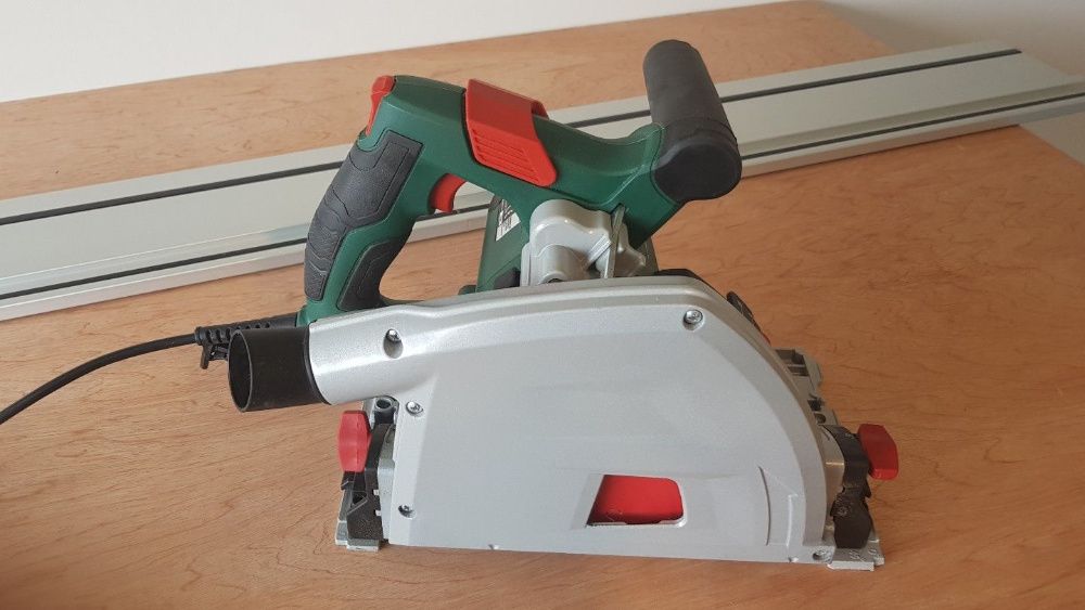 НОВ Ръчен циркуляр с шина  релси Parkside 1200 W Германия