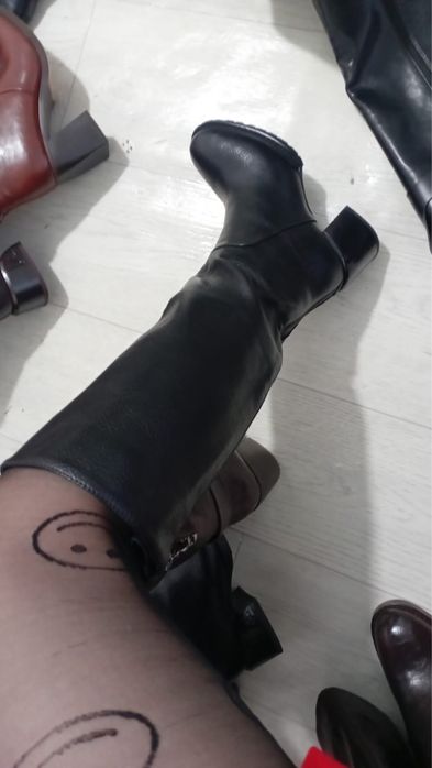 Продается Сапоги женские зима
