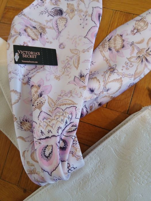 Vând geantă tote bag Victoria's Secret cu etichetă