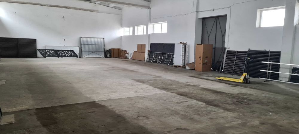 HALA/DEPOZIT  de vanzare