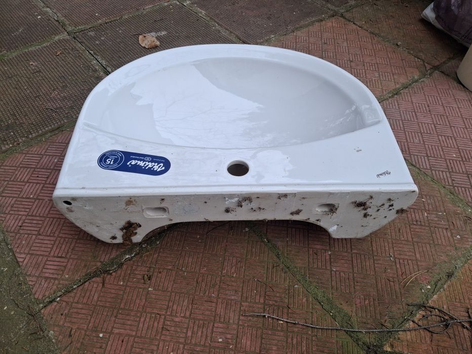 Умивалник-мивка Vidima