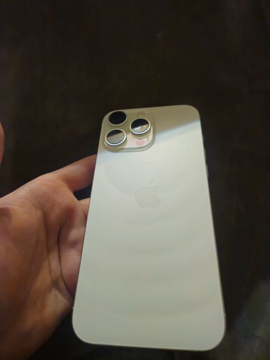 iPhone 16 Pro Max, white titan, идеал