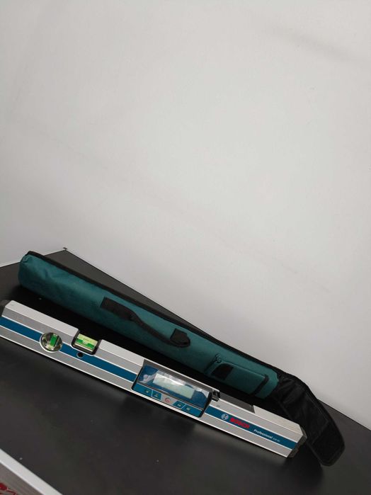 Clinometru Bosch GIM 60