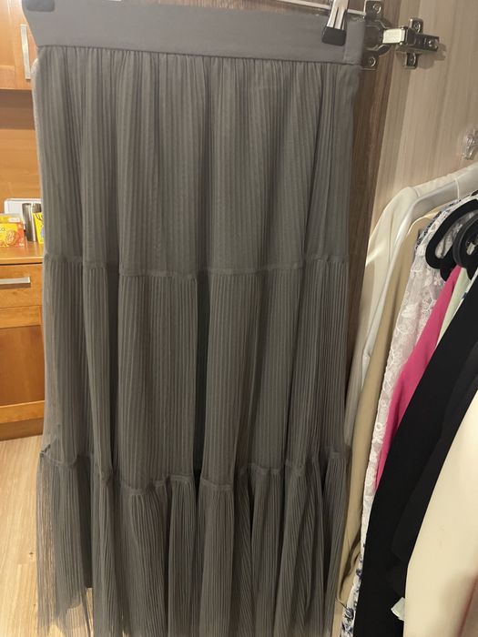 Дамски летни и плетени поли Zara, Mohito, Reserved, H&M