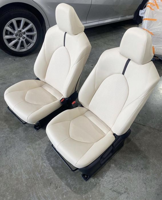 Перетяжка салона автомобиля, мото сидений , дверных карт и т.д