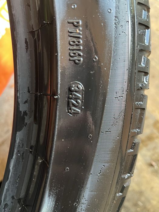 285/40R23 Pirelli Scorpion