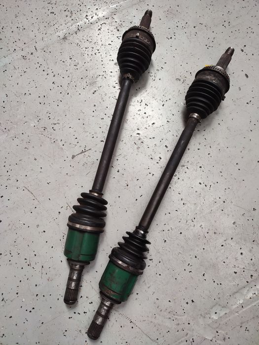 Передние привода Subaru 1992; 2002