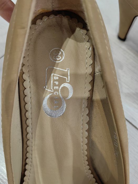 Дамски обувки 39