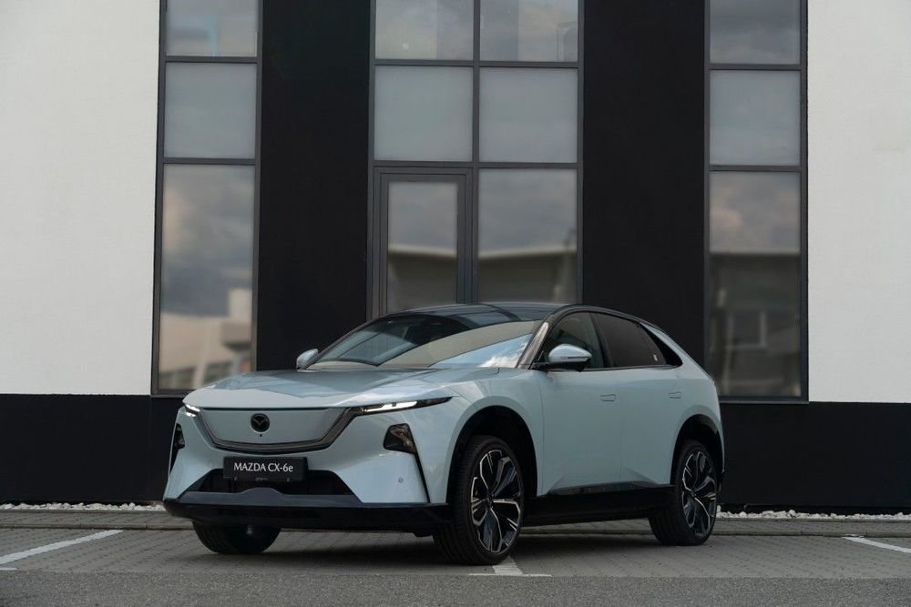 Mazda CX-6e Mazda CX-6e 5WGN Takumi EV 190 KW 258 CP AT RWD