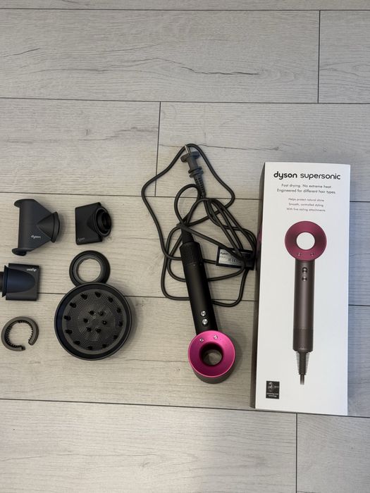 Vând Dyson Supersonic