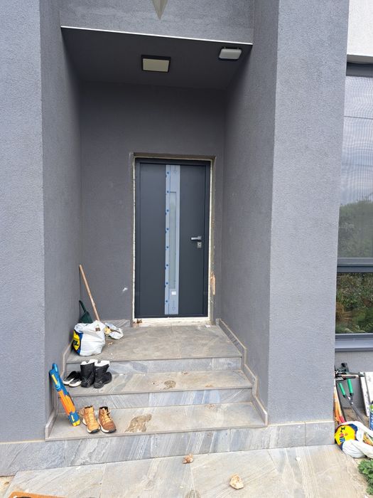 Montaj uși metalice apartament și vile ,deblocari usi