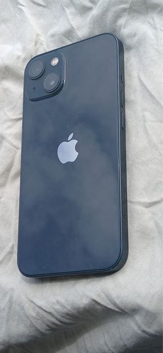 Vând Iphone 13.