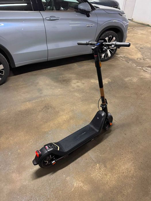 Trotinete electrice NIU KQi3 Pro, doar 300 km, stare impecabilă – 1.600 lei