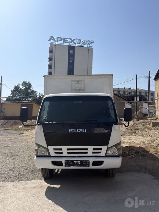 Isuzu 2013 yil yuk moshinasi