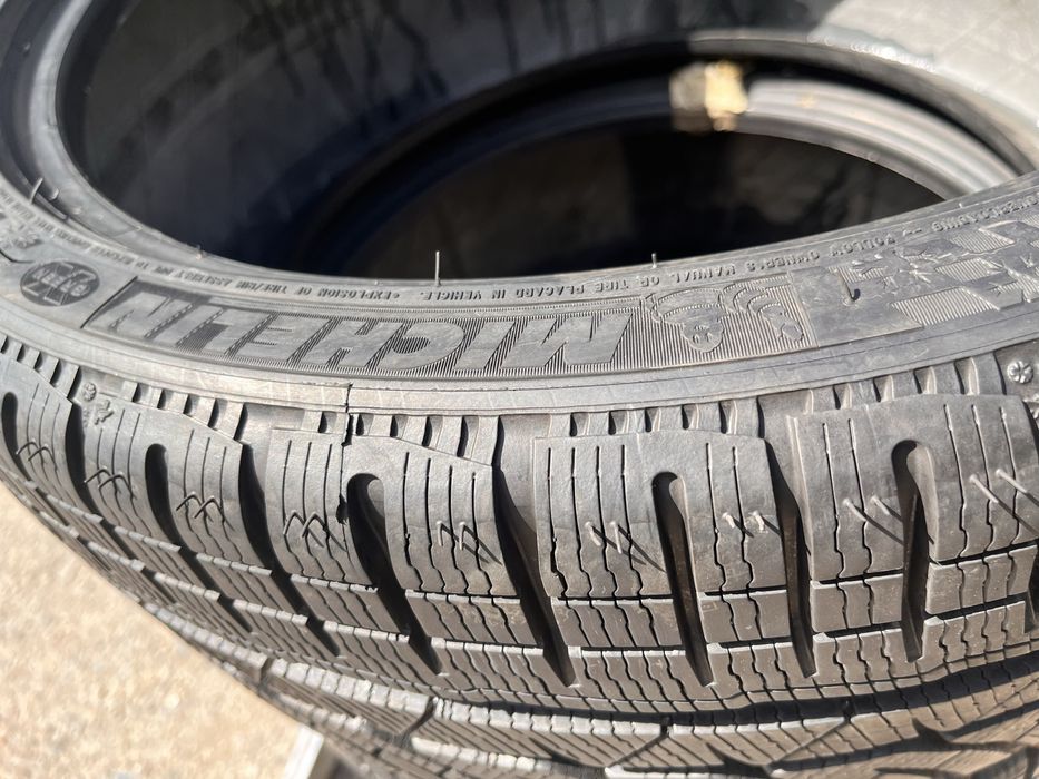 Два баллона Michelin – 255//35//19