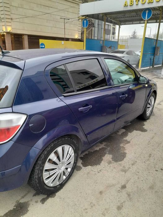 Автомашина Opel Astra 2004г,