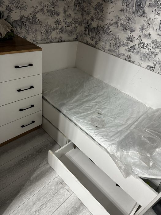 Продам кровать 30.000