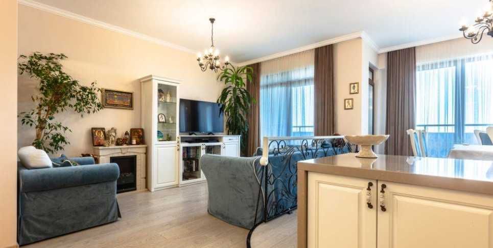 Дава се под наем Тристаен апартамент в Бургас, Зорница - 122 кв.м за 561 € - Снимка #3