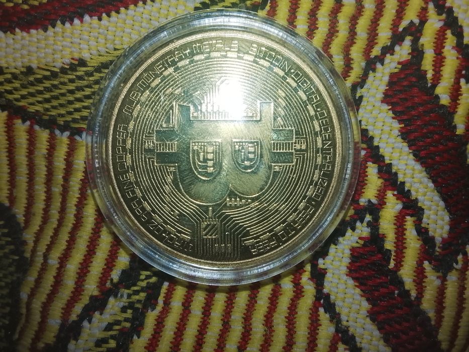 Продам биткоен..