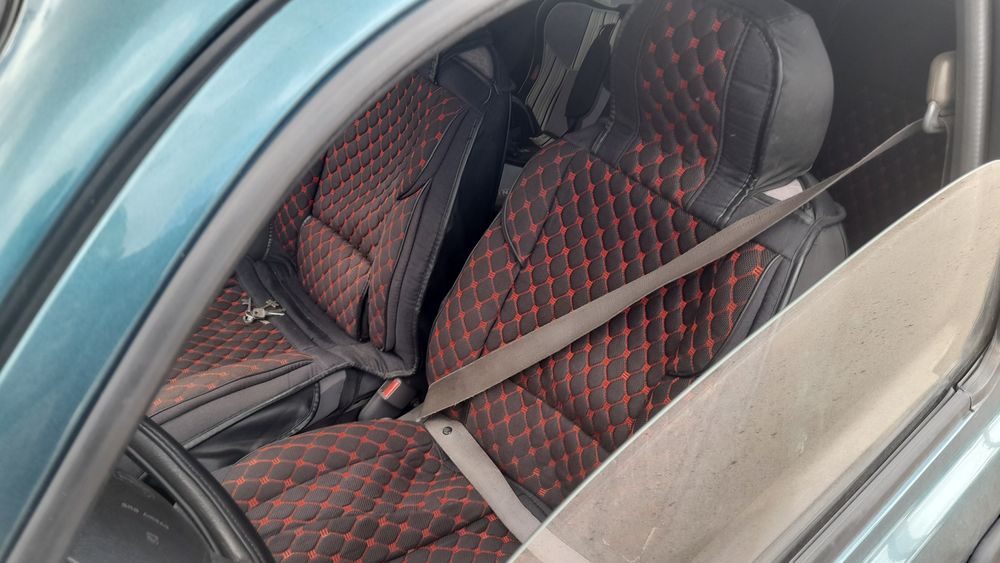 Ниссвн микра 1996