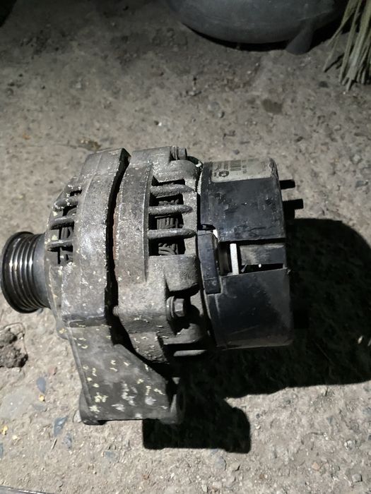 Продаю генератор для Lada Priora