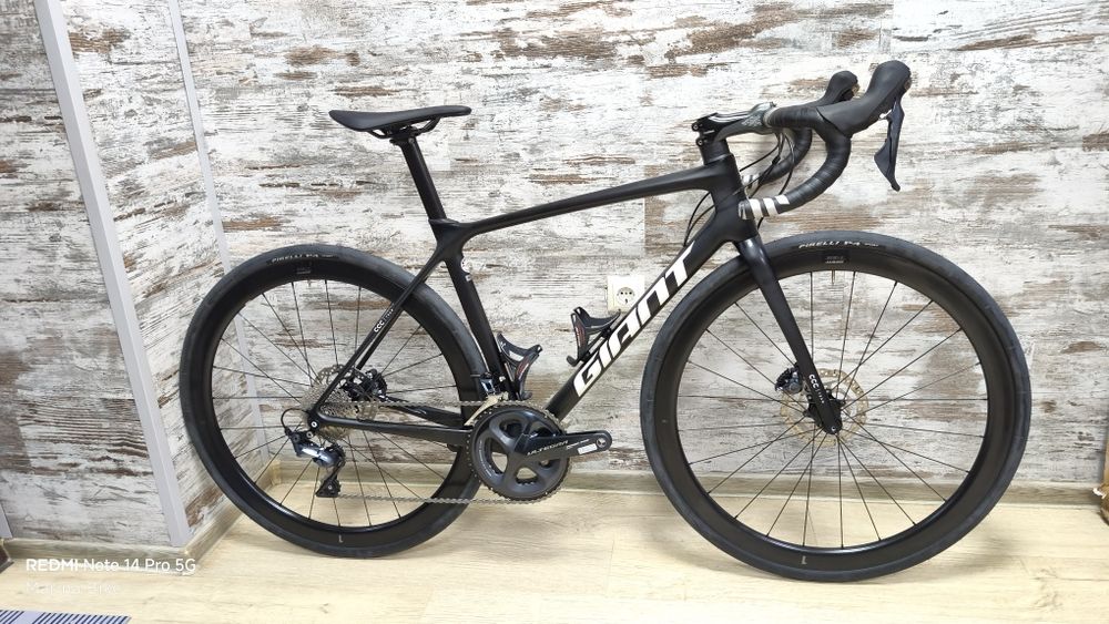 Карбонов шосеен велосипед Giant TCR Pro Team Ultegra SLR1 42 Carbon Powermeter | M
