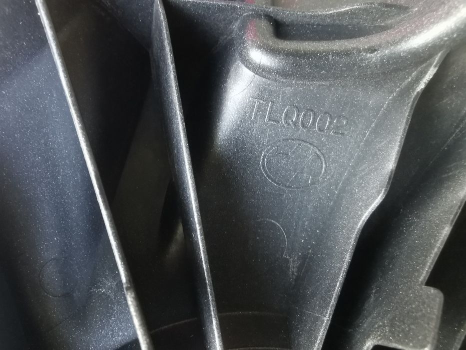 Тасове, капаци за джанти за Tesla model Y  19