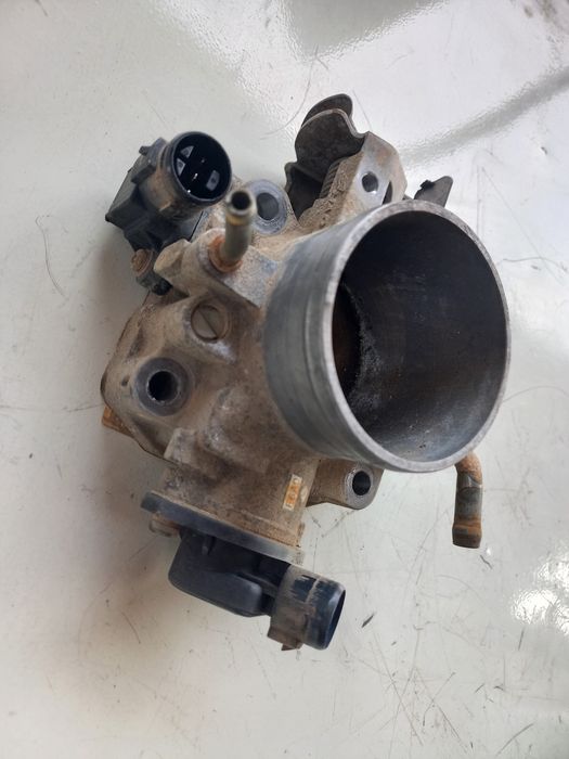 Дросел Honda CR-V 1 2.0i 147кс