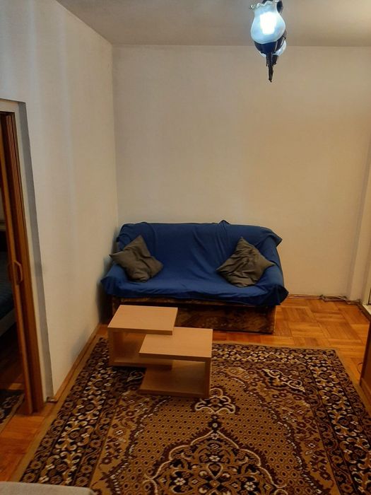 Apartement 2 camere de închiriat zona Intim