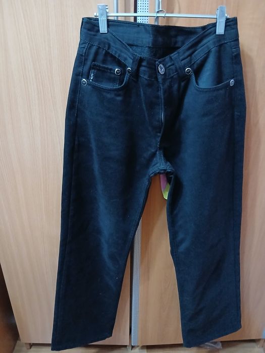 Продам мужские джинсы "Армани"