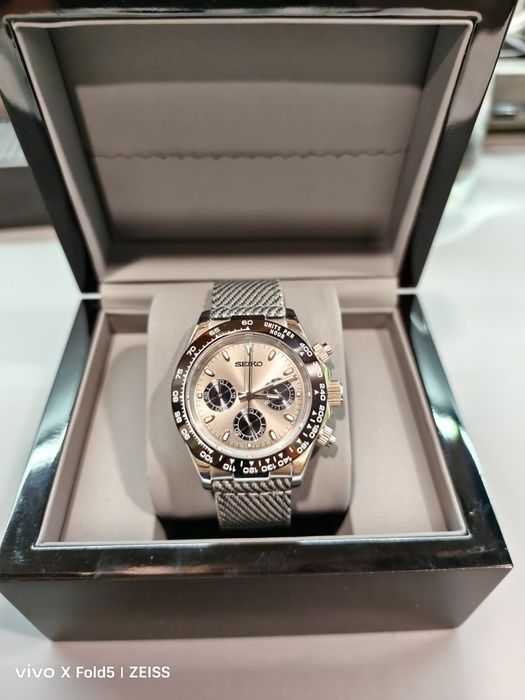 Часы Seiko mod custom. Механизм - VK 63 хронограф. 
Часы в наличии.