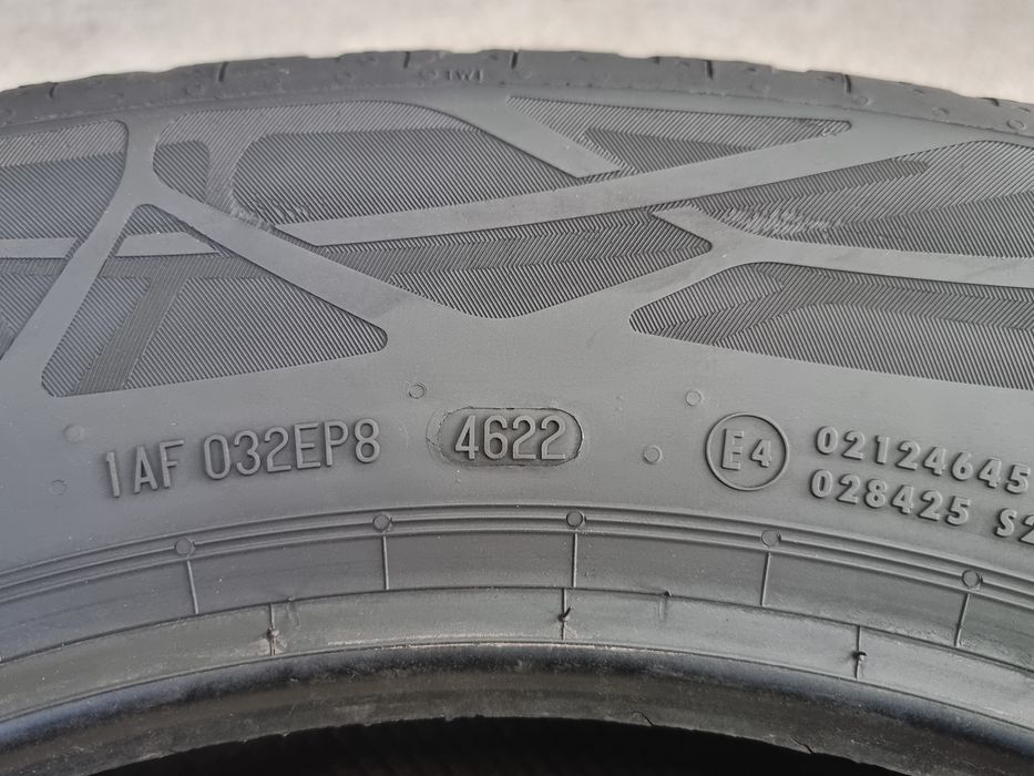 225/60/18 Continental 4Броя: 220€ 6мм