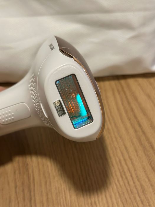 Фотоепилатор Philips Lumea IPL Advanced SC1997/00