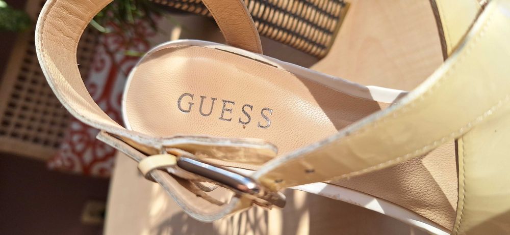 Sandale GUESS, Bej 37, Tocuri 9cm și Platformă Comodă
