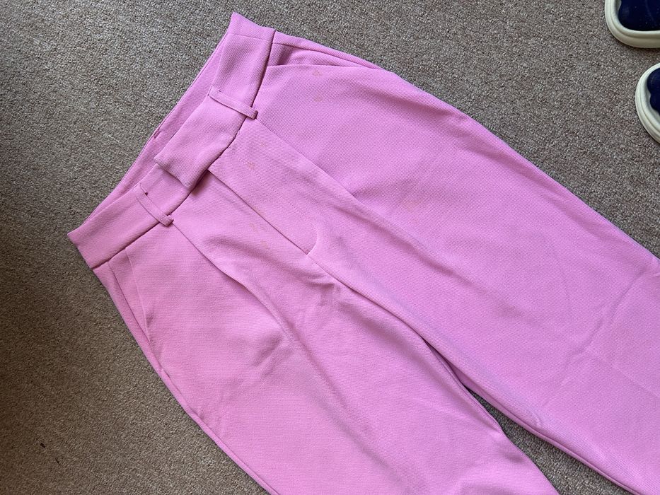 Поличка Bershka