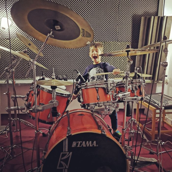 Cursuri pentru pasionatii de percuție, tobe