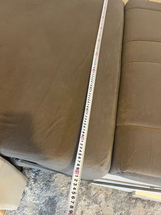 Продам 2 дивана в гостиную