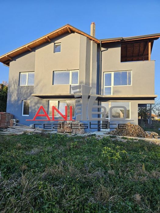 Къща в Варна, област-с.Горица площ 220 цена 220000