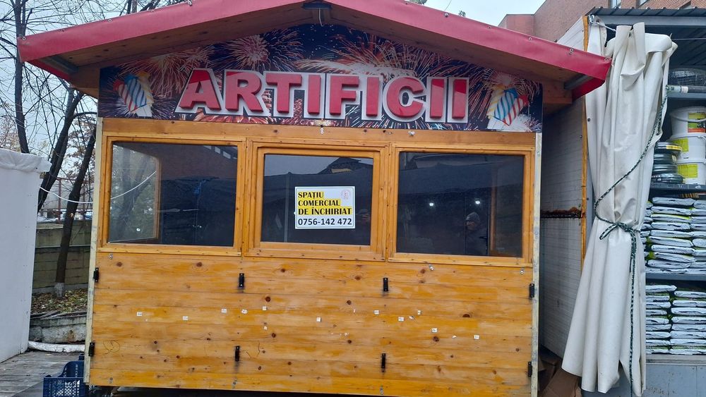 Casuta de lemn/ baraca/