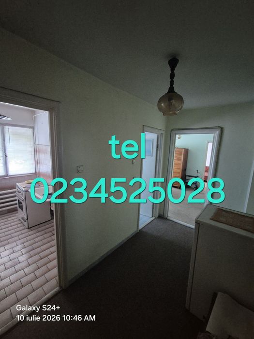 Vand apartament ultracentral Bacău, str.Mihai Viteazu bloc nr.12, sc.C,et1,2camere nedecomandate, 50 mp cu balcon
