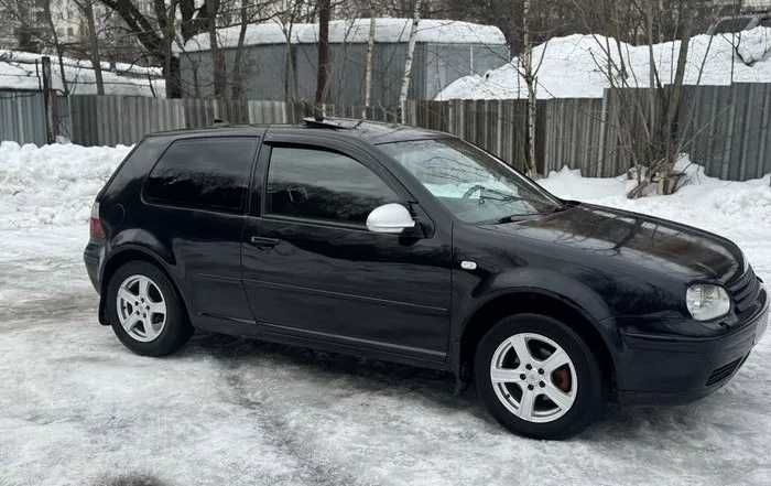 Volkswagen golf 1999год