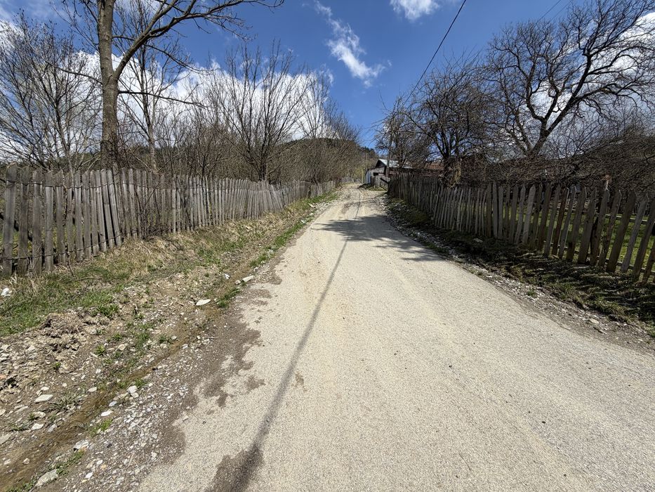Teren intravilan 1661 mp Teșila, Valea Doftanei, vedere Munții Baiului - Mai multe