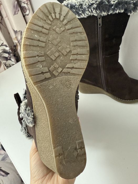 Cizme cu talpă ortopedică din piele întoarsă - 35