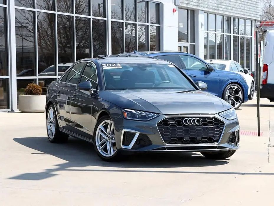 Audi A4 45 S line Premium Plus 2023