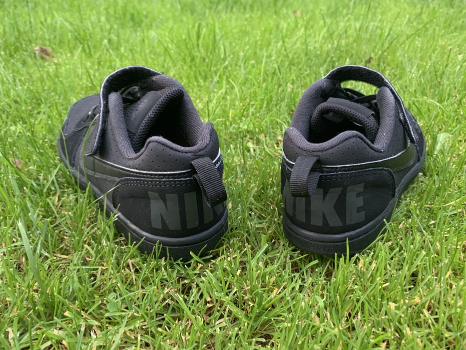 Vand adidasi Nike 32