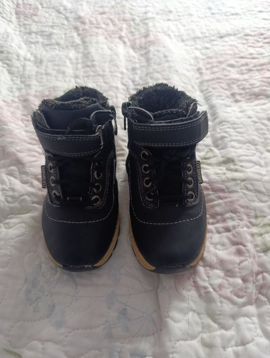 Vând ghetuțe de iarnă