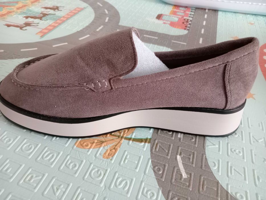 Продам НОВЫЕ лоферы. Торг