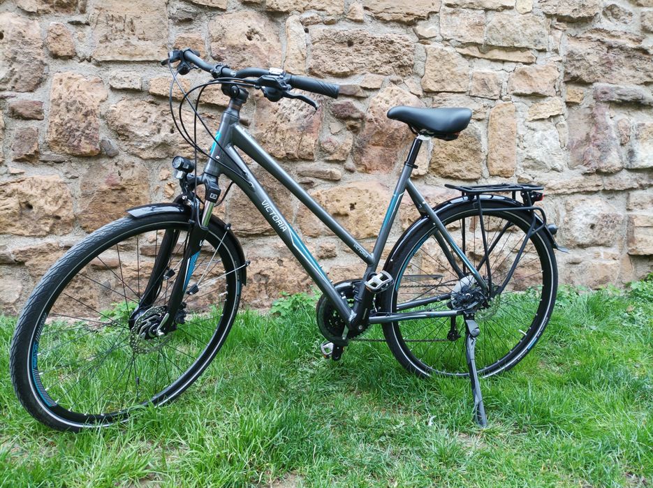 De vanzare bicicleta dama de oras trekking