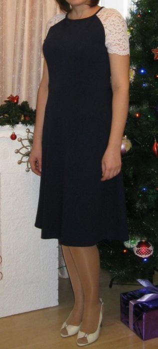 Нарядные женские платья