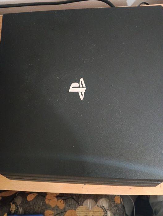 Playstation4+ игри и контролер